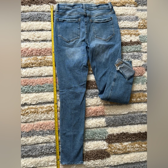 Women’s size 8 Kensie Vntg Style High Waisted Jeans - Picture 5 of 5